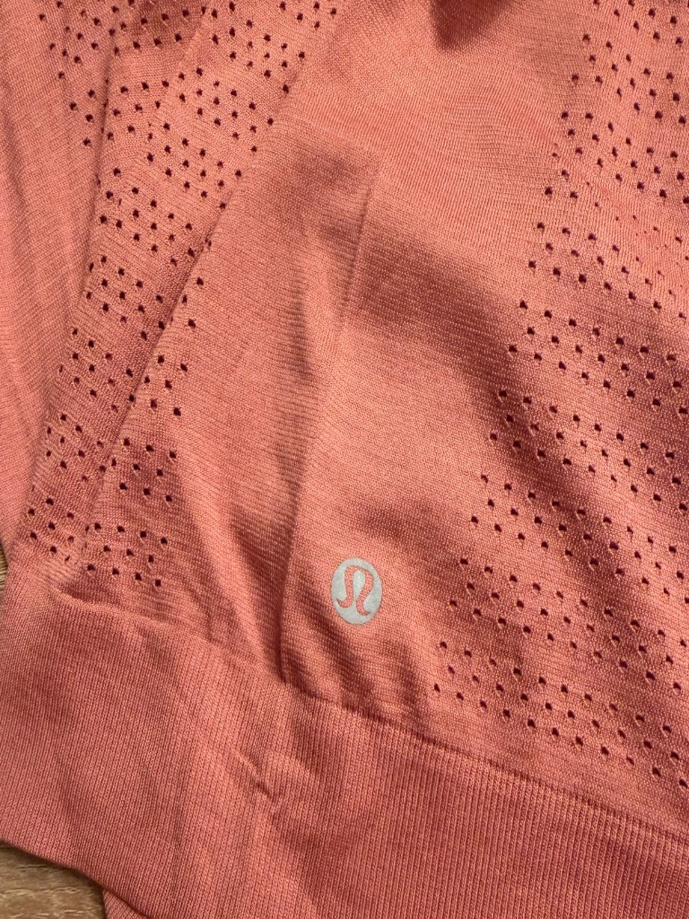LULULEMON Breeze By Long Sleeve Top Light Coral Women’s Size 8 - Picture 9 of 9